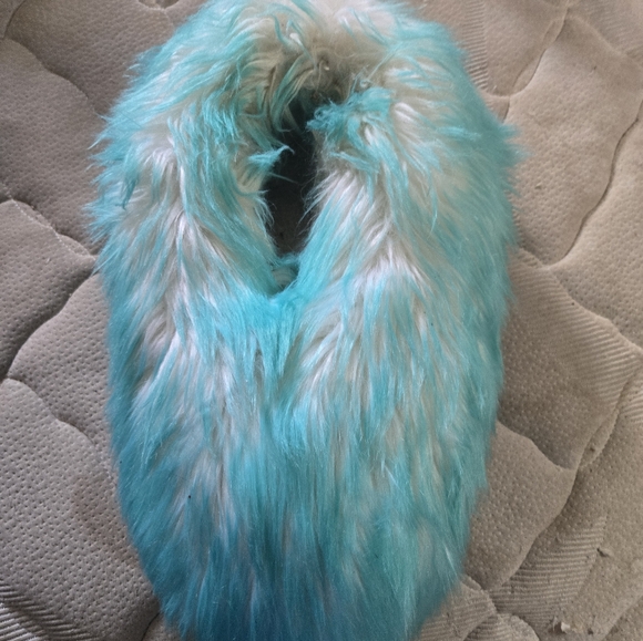 Faux Fur Turquoise and White Slipper - Picture 1 of 1